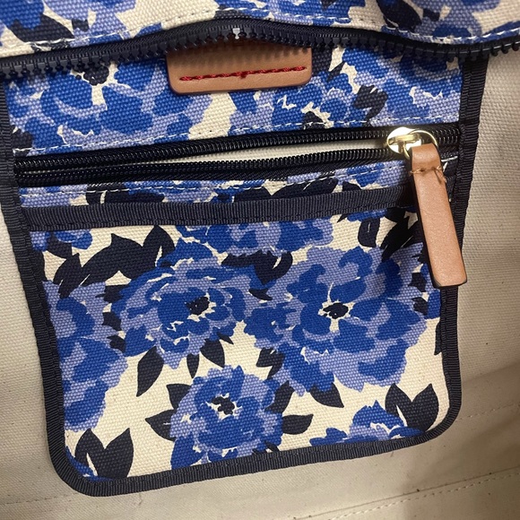 Tommy Hilfiger Blue and White Floral Canvas Bag EUC - Picture 8 of 12